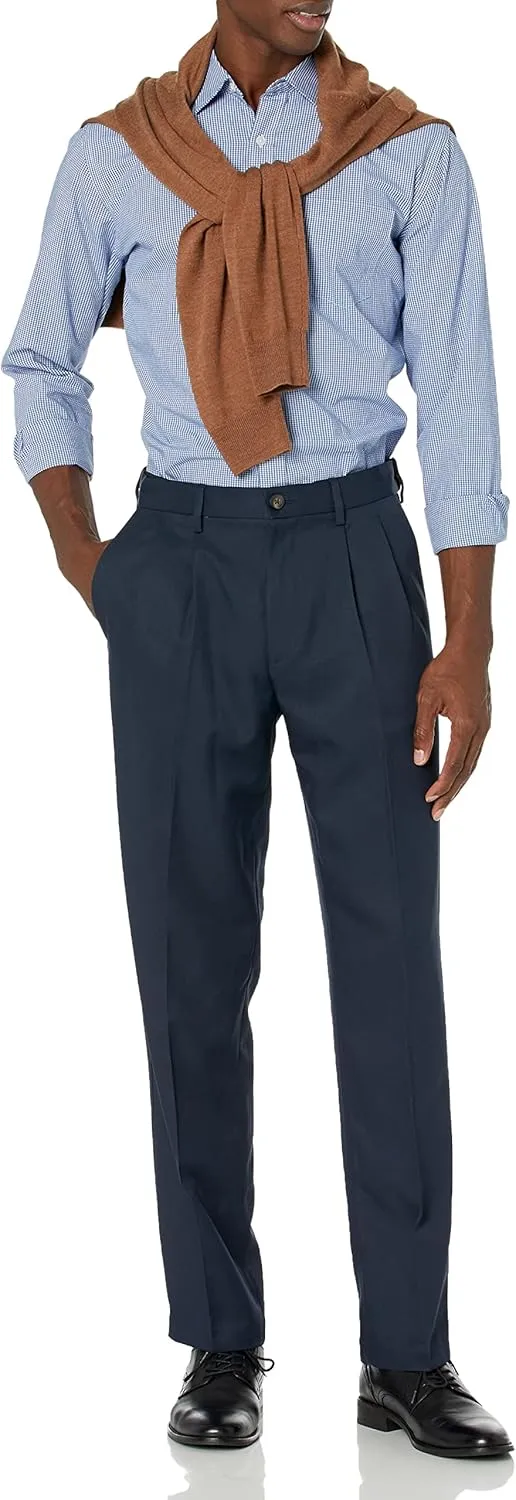 Amazon Essentials Men's Classic-Fit Expandable-Waist Pleated Dress Pant