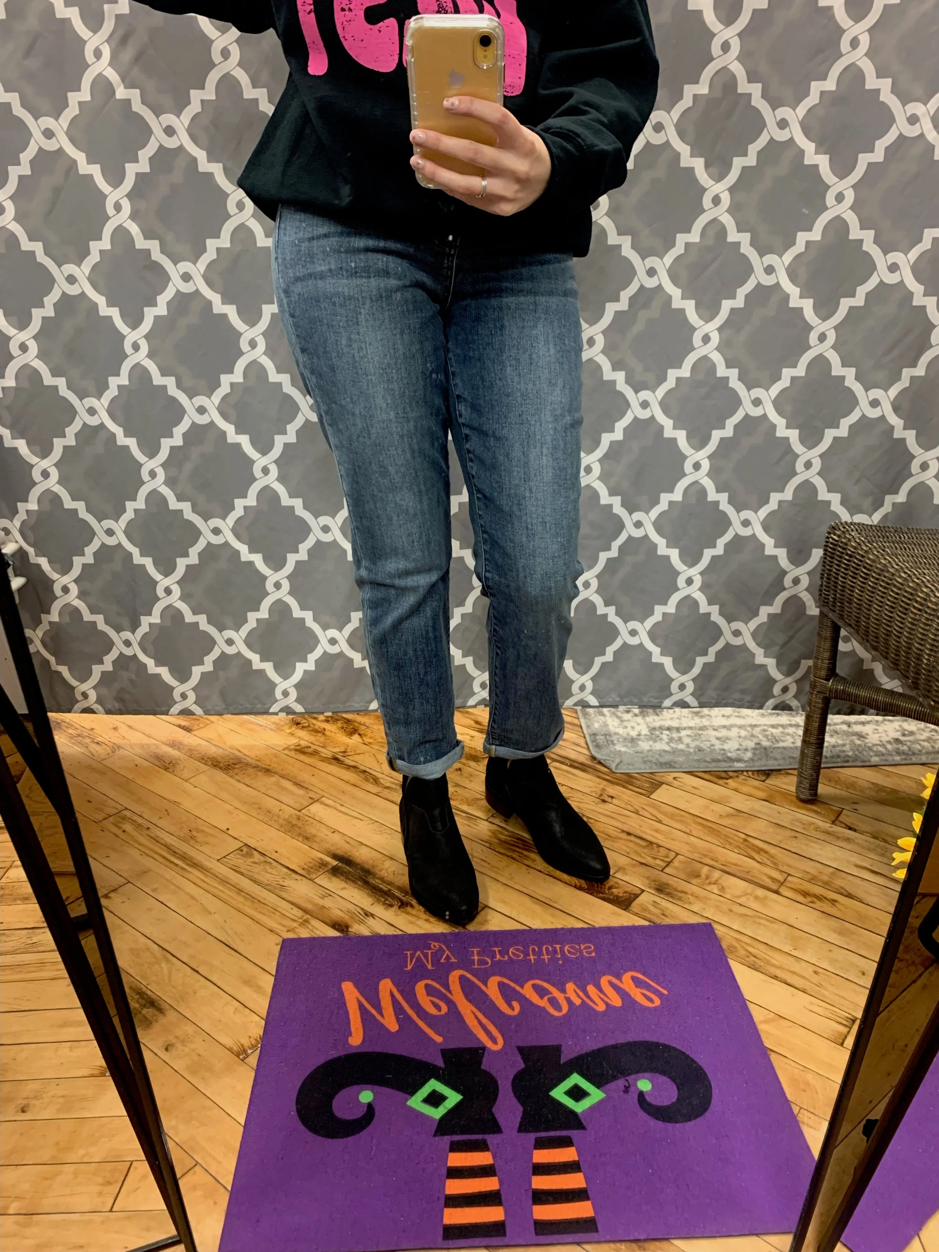 Skyline Boyfriend Fit Jeans - JUDY BLUE